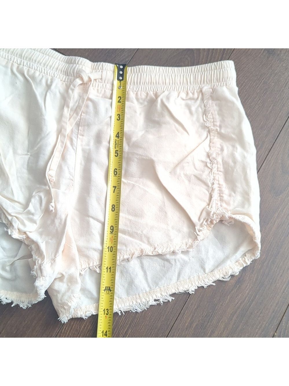 Cloth & Stone Cream Drawstring Shorts - Picture 9 of 9